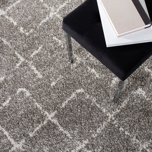 Safavieh Arizona Shag Plush Polypropylene Area Rug in Warm Brown Ivory for Living Rooms ASG743B-68
