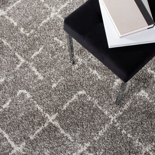 Safavieh Arizona Shag Plush Polypropylene Area Rug in Warm Brown Ivory for Living Rooms ASG743B-68