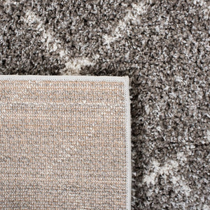 Safavieh Arizona Shag Plush Polypropylene Area Rug in Warm Brown Ivory for Living Rooms ASG743B-68