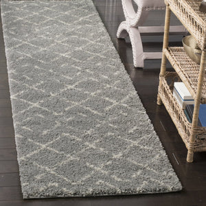 Safavieh Arizona Area Rug - Luxurious Shag Design In Soft Ivory And Beige - Elevate Your Home Decor Today! Grey ,Ivory 70% Polypropylene  22% Jute  8% Polyester Asg743d-68ov