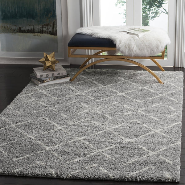 Safavieh Arizona Area Rug - Luxurious Shag Design In Soft Ivory And Beige - Elevate Your Home Decor Today! Grey ,Ivory 70% Polypropylene  22% Jute  8% Polyester Asg743d-68ov