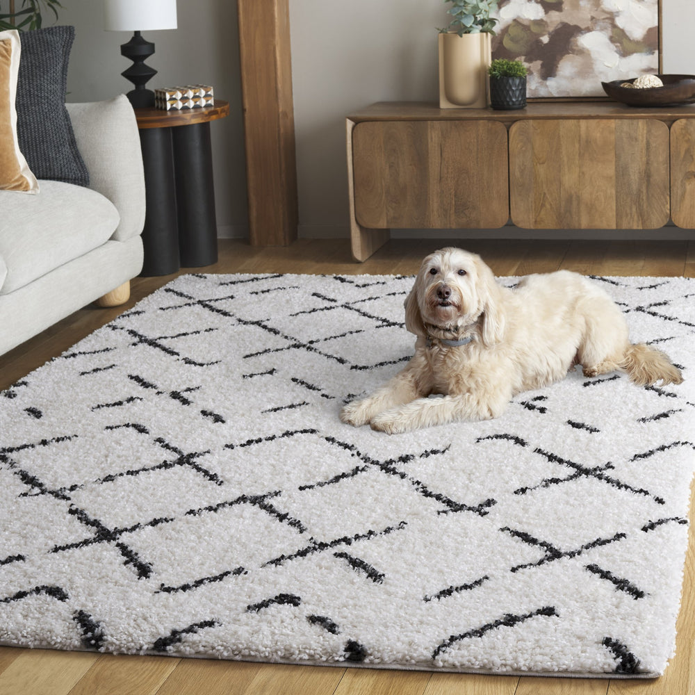 Safavieh Arizona Round Shag Rug Ivory & Black — Plush Flokati Texture, Power-Loomed Turkish Craftsmanship 6'-7" x 6'-7" ASG743Z-7R