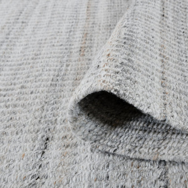 Amer Rugs Atlantic Hand-woven Area Rug In Geometric Design - Durable, Easy-care Solution For Any Space Dove Yarn Atn20508