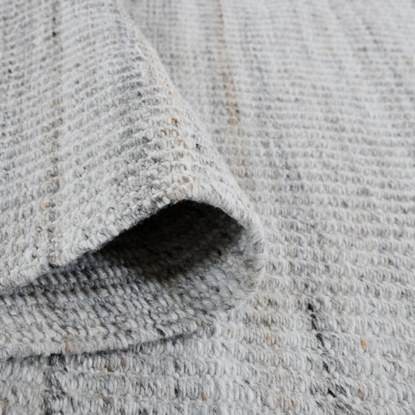 Amer Rugs Atlantic Hand-woven Area Rug In Geometric Design - Durable, Easy-care Solution For Any Space Dove Yarn Atn20508