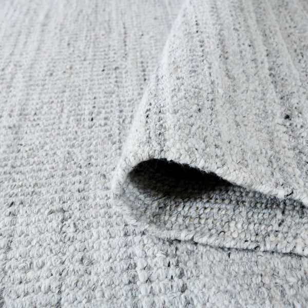 Amer Rugs Atlantic Hand-woven Area Rug In Geometric Design - Durable, Easy-care Solution For Any Space Silver Yarn Atn40810