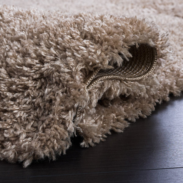 Safavieh Atlantis Plush Round Shag Rug Beige — Flokati-Style 1.75" Pile, Durable Power-Loomed Comfort 6'-7" x 6'-7" ATS100B-7R