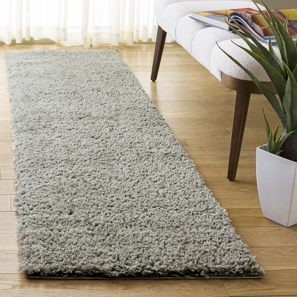 Safavieh Atlantis Plush Round Green Shag Rug — Luxurious Flokati Texture, Durable Power-Loomed Comfort 6'-7" x 6'-7" ATS100Y-7R