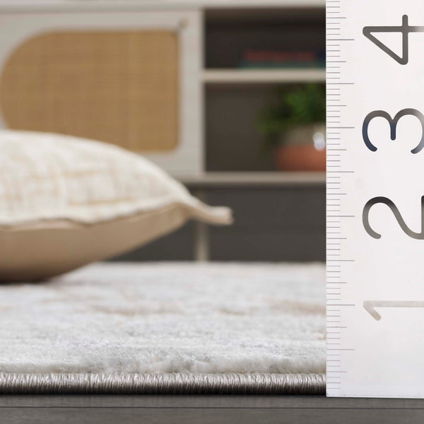 Safavieh Aura Oval 7X10 Rug Grey Beige - Low‑Pile Turkish Power‑Loomed Blend, Durable Soft Texture For Living Rooms AUA202F-7