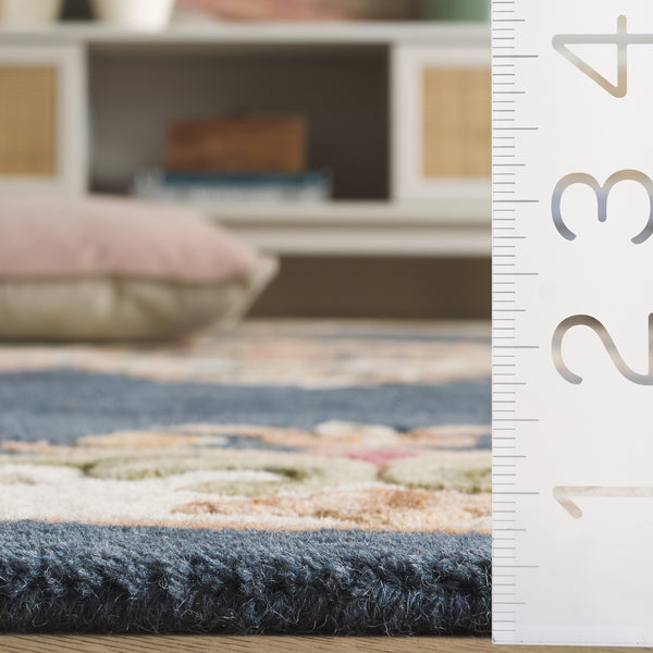 Safavieh Aubusson Elegant Hand-tufted Runner Rug In Grey And Ivory - Timeless Design For Any Space Dark Blue ,Ivory 80% Wool,20% Cotton Aub301l-5