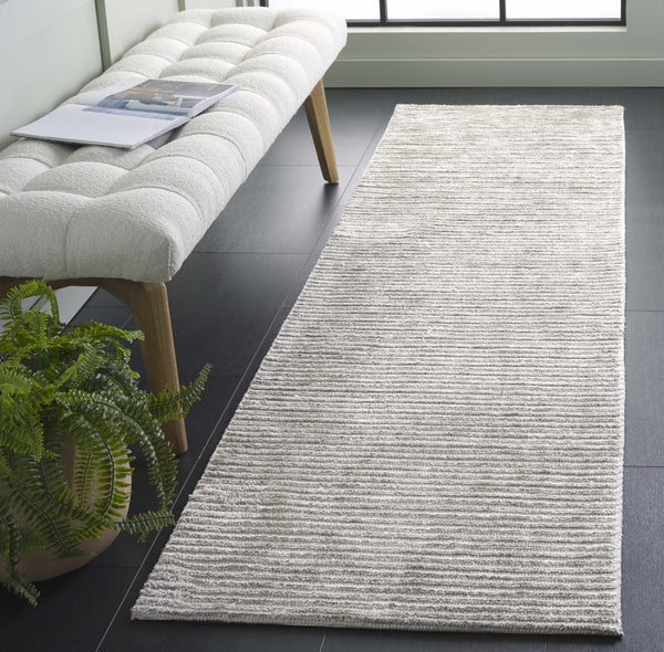 Safavieh Audrey Modern Ivory/Grey Area Rug - Enhance Your Space With Timeless Elegance And Comfort Today! Light Grey ,Ivory 80% Micro Polyester,20% Cotton Aud101g-8