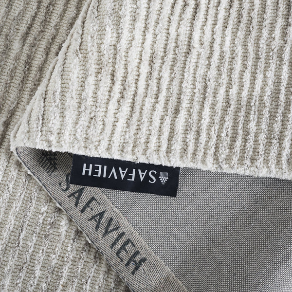 Safavieh Audrey Modern Ivory/Grey Area Rug - Enhance Your Space With Timeless Elegance And Comfort Today! Light Grey ,Ivory 80% Micro Polyester,20% Cotton Aud101g-8