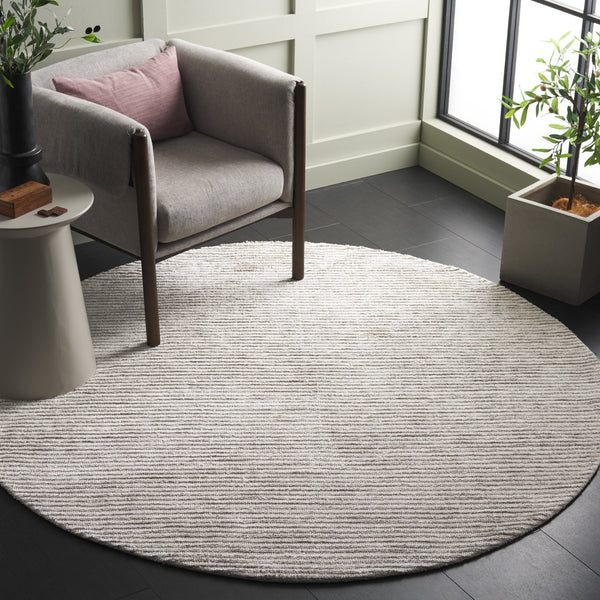 Safavieh Audrey Modern Ivory/Grey Area Rug - Enhance Your Space With Timeless Elegance And Comfort Today! Light Grey ,Ivory 80% Micro Polyester,20% Cotton Aud101g-8