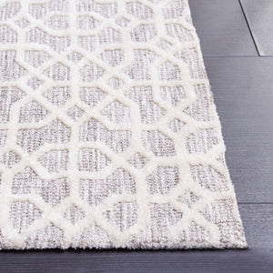 Safavieh Audrey 103 Power loomed Transitional Rug Light Grey / Beige 5' x 8'