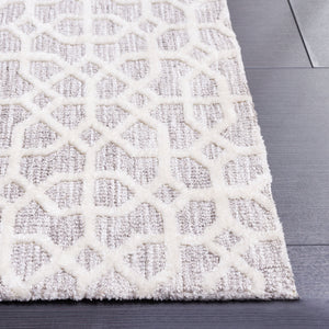 Safavieh Audrey Elegant Area Rug – Luxurious Softness & Durable Design For Timeless Home Décor Style Light Grey ,Beige 80% Micro Polyester,20% Cotton Aud103g-6r