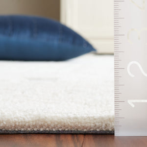 Safavieh Audrey Elegant Ivory And Grey Area Rug – Timeless Design For Cozy Living Spaces And Modern Homes Grey ,Ivory 80% Micro Polyester,20% Cotton Aud105f-28