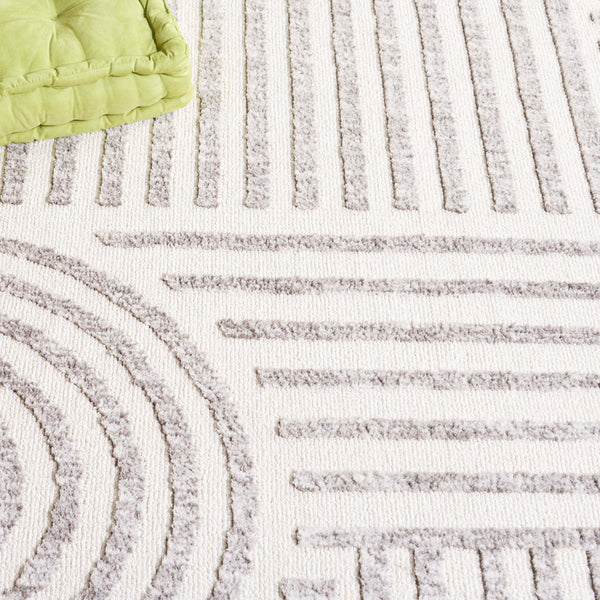 Safavieh Audrey Elegant Geometric Area Rug With Timeless Style | Luxurious Comfort For Any Room Decor Ivory ,Grey 80% Micro Polyester,20% Cotton Aud106a-28