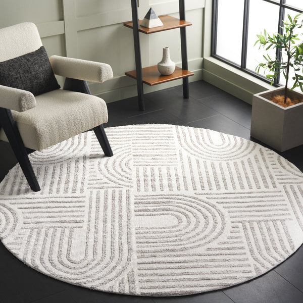 Safavieh Audrey Elegant Geometric Area Rug With Timeless Style | Luxurious Comfort For Any Room Decor Ivory ,Grey 80% Micro Polyester,20% Cotton Aud106a-28