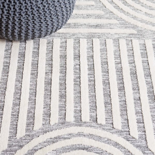 Safavieh Audrey 106 Power loomed Transitional Rug Grey / Ivory 5' x 8'