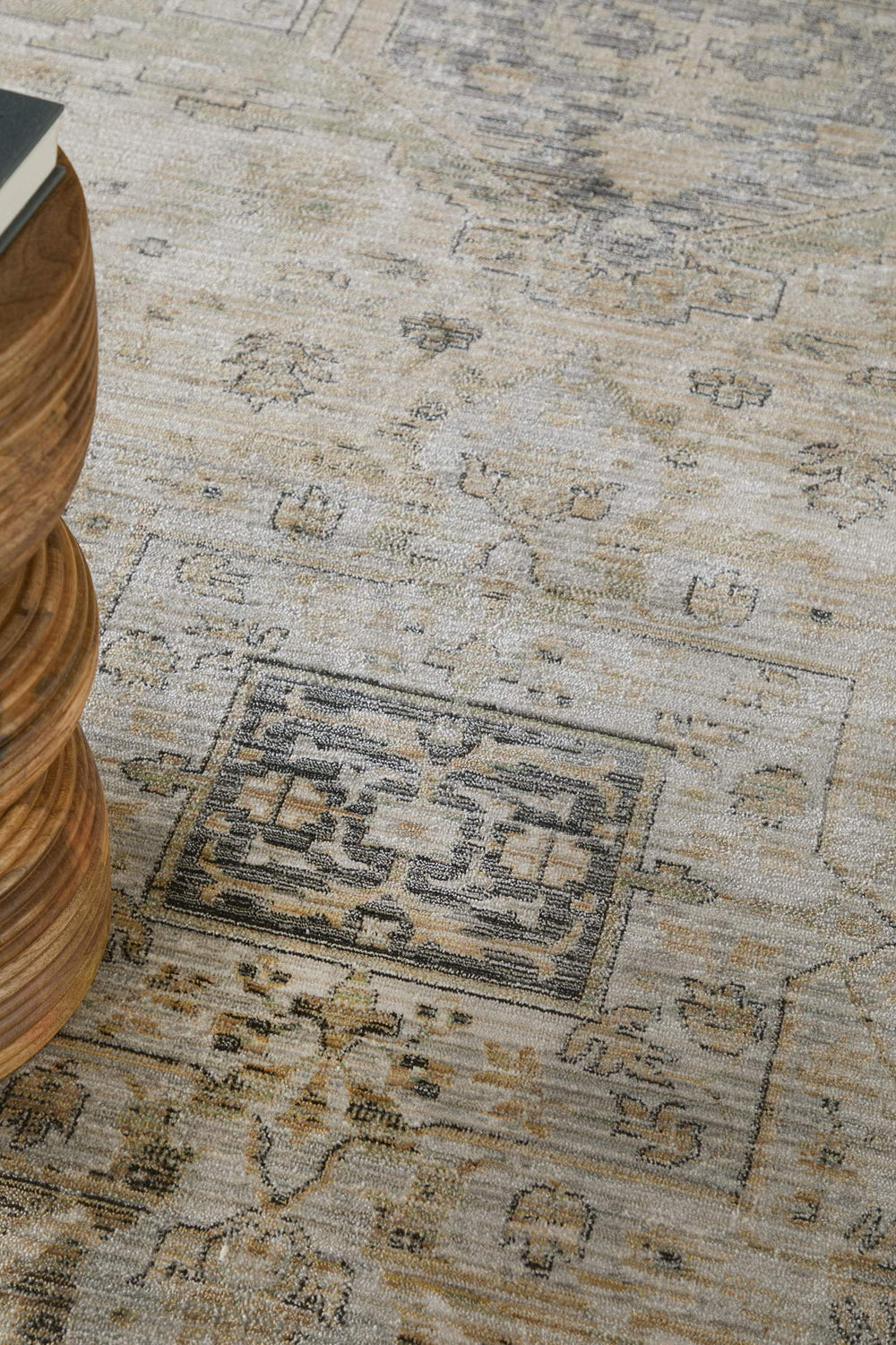 Feizy Rugs Augustine Medallion Distressed Traditional Area Rug Vintage Appeal for Living Rooms Tan/Green/Ivory 5' x 7'6" AUG39TVFBGEGRNE70