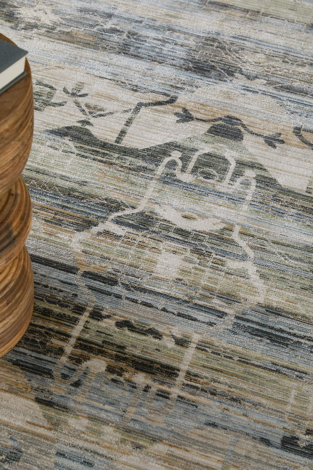 Feizy Rugs Augustine Medallion Area Rug with Distressed Vintage Finish for Living or Dining Rooms 5' x 7'6" AUG39U0FGRNMLTE70