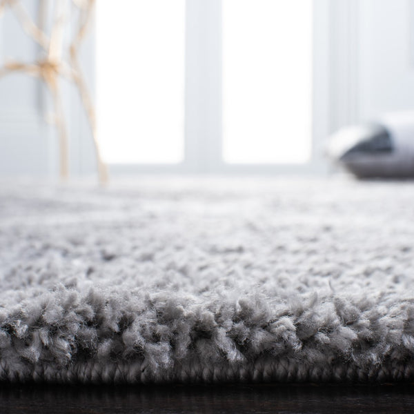 Safavieh August500 Power Loomed Shag Rug Light Grey / Ivory AUG531F-5
