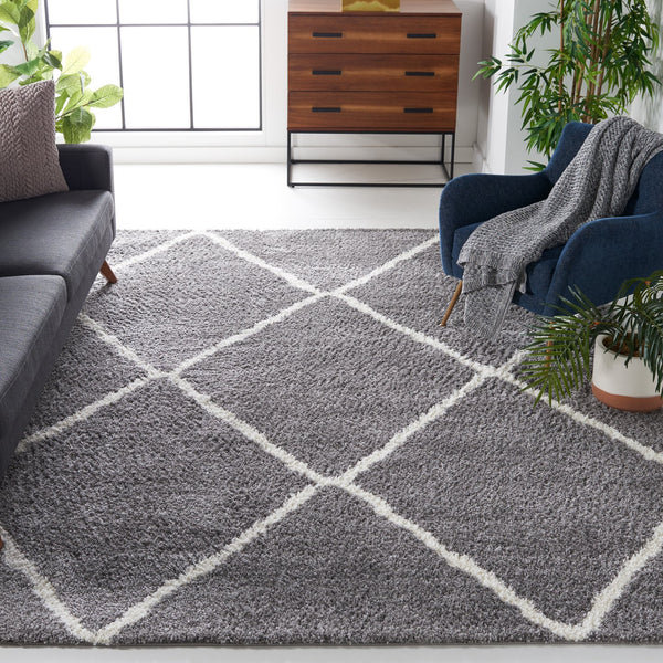 Safavieh August 8' X 10' Light Grey/Ivory Shag Area Rug - Luxurious Comfort, Timeless Design, Oeko-tex Certified Light Grey ,Ivory 50% Jute,45% Polypropylene,5% Polyester Aug531f-8