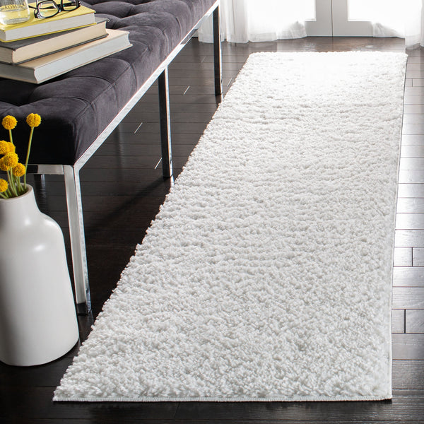 Safavieh August Shag Area Rug - Luxurious 10' X 10' Soft Comfort For Elegant Home Aesthetics And Style White 65% Polypropylene + 35% Jute Aug900a-218