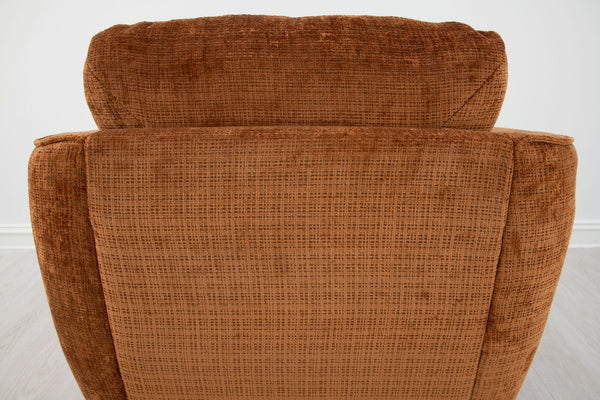 Zeugma Adale Velvet Armchair In Sienna Rose - Luxurious Tufted Design, Fully Assembled, Modern Elegance   Nc1655 Brick Red,