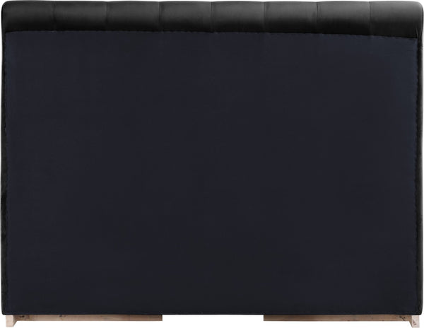 Meridian Furniture Amara Queen Panel Bed with Tall Velvet Headboard for Glam Contemporary Bedrooms AmaraBlack-Q