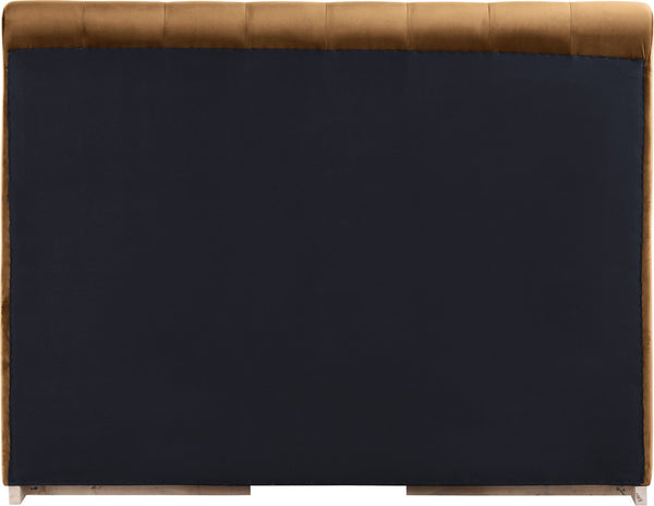 Meridian Furniture Amara Queen Bed Ultra Luxe Saddle Velvet Upholstery with Natural Wood Base AmaraSaddle-Q