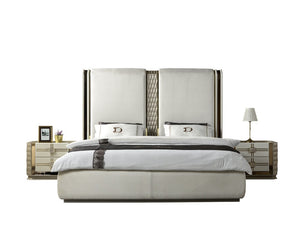English Elm Latoya King Upholstered Bedroom Set with Tufted Headboard and Champagne Metallic Trim B009S02460