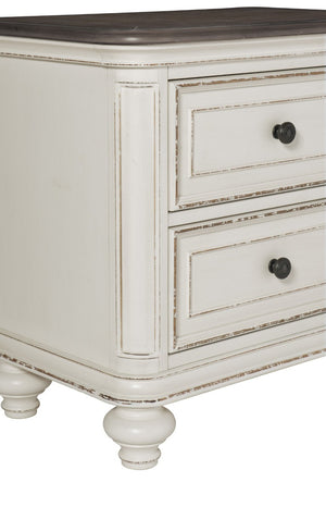 English Elm Nightstands Antique White Oak Veneer Set of 2 with USB Charging and Dovetail Drawers B011P569417