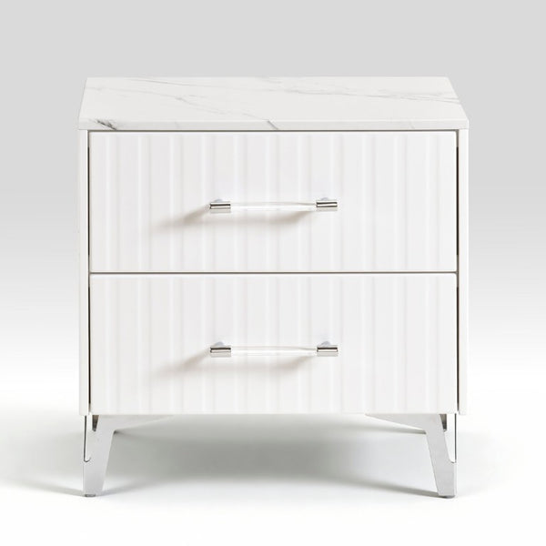 English Elm Queen Bedroom Set with LED Headboard Faux Marble Accents and Glossy White Finish B011S05292