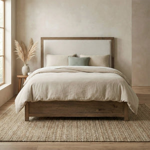 English Elm Queen Bedroom Set with Oak Veneer Upholstered Headboard and Built-In USB Charging Ports B011S07329