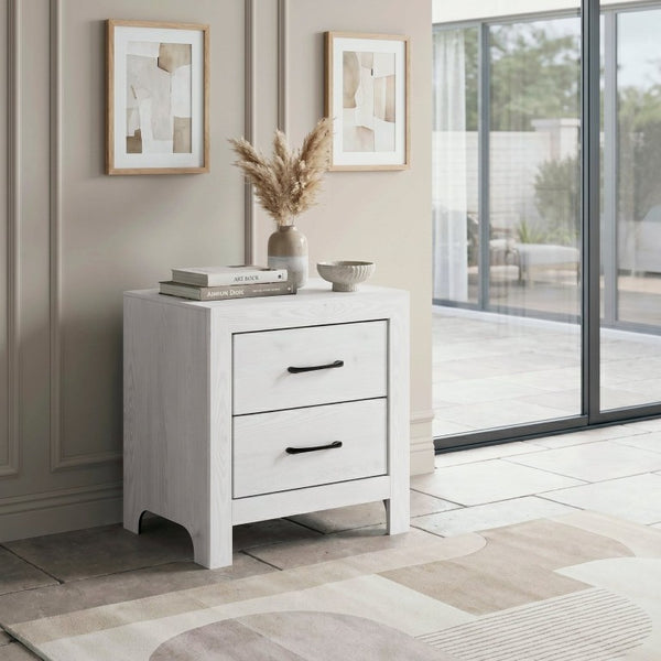 English Elm White Three Piece Bedroom Collection with Dresser Nightstand and Curved Mirror Frame White Eastern King Bed, Nightstand & Chest B011S08037