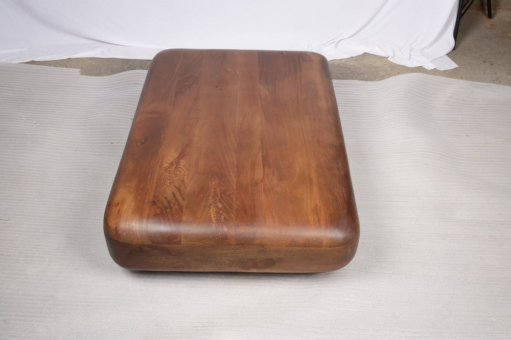 English Elm Low Solid Wood Round Coffee Table Handcrafted for Floor Seating and Modern Living B024P357589