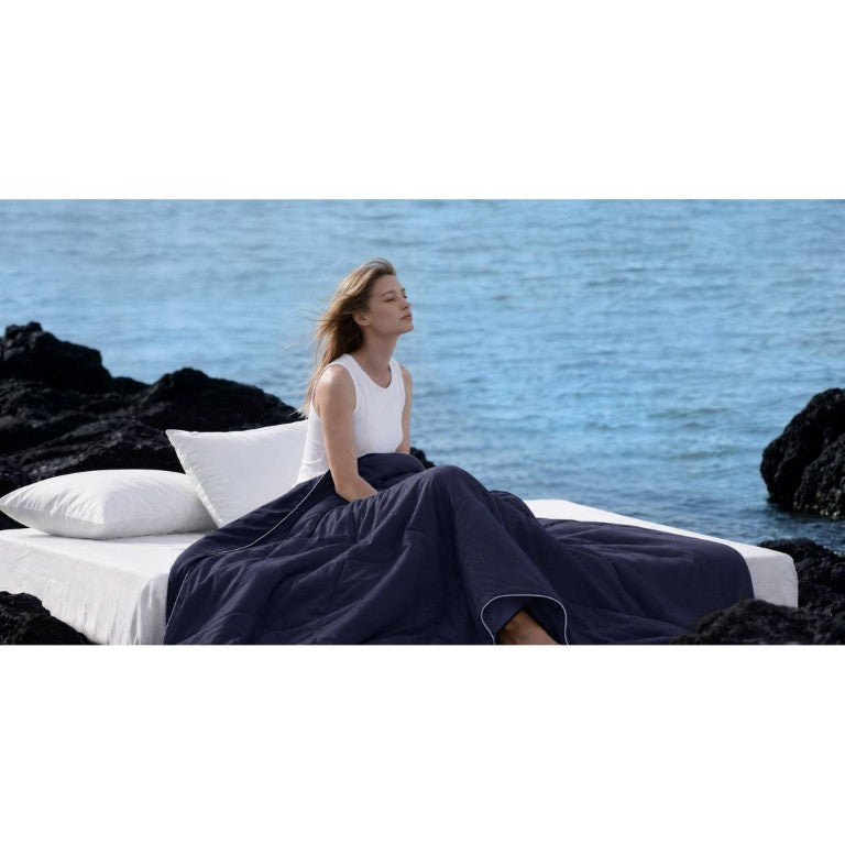 English Elm 1 King Cooling Comforter Jersey Knit Shell Bamboo Blend Fill Reversible Design Navy B035P529036