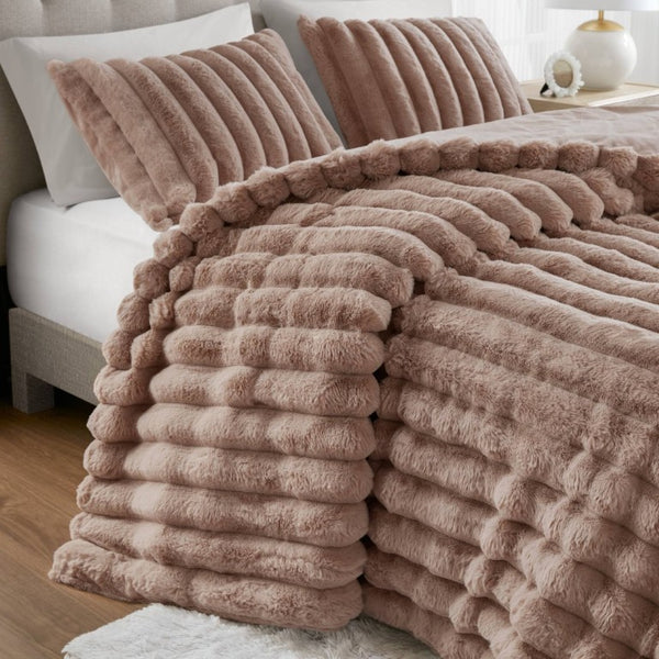 English Elm 3 Piece King Faux Fur Ribbed Comforter Set Plush Velvet Backed Hotel Luxe Bedding B035P529038