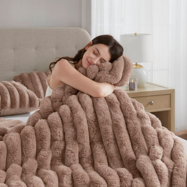 English Elm 3 Piece King Faux Fur Ribbed Comforter Set Plush Velvet Backed Hotel Luxe Bedding B035P529038
