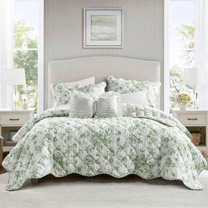 English Elm 4 Piece King Quilt Set Vintage Floral Scalloped Edge Microfiber Bedroom Bedding Green B035P529064