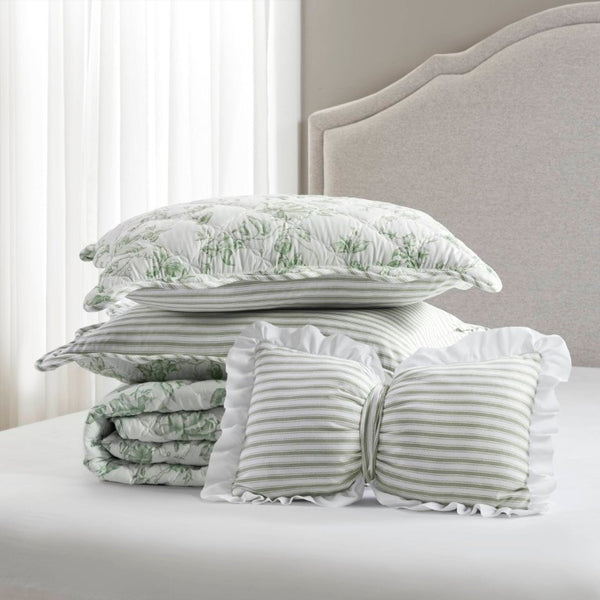 English Elm 4 Piece King Quilt Set Vintage Floral Scalloped Edge Microfiber Bedroom Bedding Green B035P529064