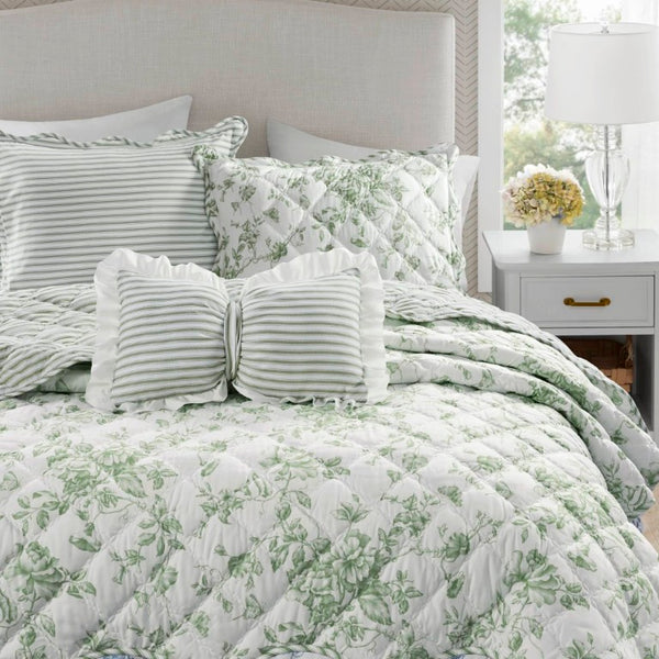 English Elm 4 Piece King Quilt Set Vintage Floral Scalloped Edge Microfiber Bedroom Bedding Green B035P529064