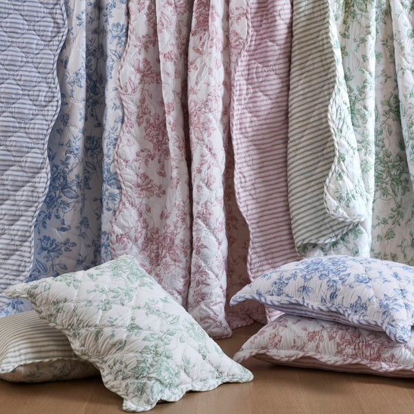 English Elm 4 Piece King Quilt Set Vintage Floral Scalloped Edge Microfiber Bedroom Bedding Pink B035P529067