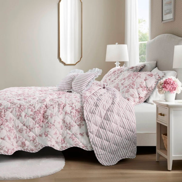 English Elm 4 Piece King Quilt Set Vintage Floral Scalloped Edge Microfiber Bedroom Bedding Pink B035P529067