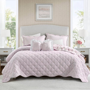 English Elm 4 Piece King Quilt Set Vintage Floral Scalloped Edge Microfiber Bedroom Bedding Pink B035P529067