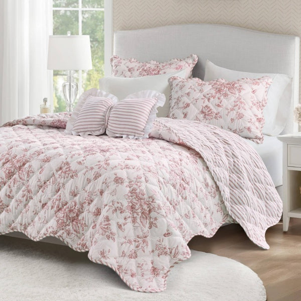 English Elm 4 Piece King Quilt Set Vintage Floral Scalloped Edge Microfiber Bedroom Bedding Pink B035P529067