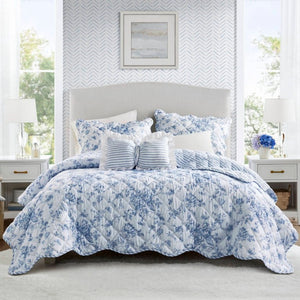 English Elm 4 Piece King Quilt Set Vintage Floral Scalloped Edge Microfiber Bedroom Bedding Blue B035P529070