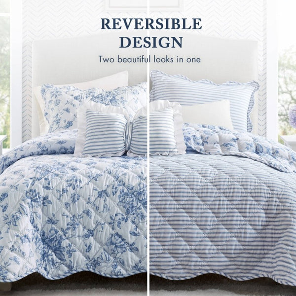 English Elm 4 Piece King Quilt Set Vintage Floral Scalloped Edge Microfiber Bedroom Bedding Blue B035P529070