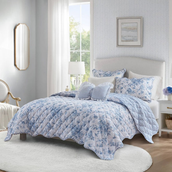 English Elm 4 Piece King Quilt Set Vintage Floral Scalloped Edge Microfiber Bedroom Bedding Blue B035P529070