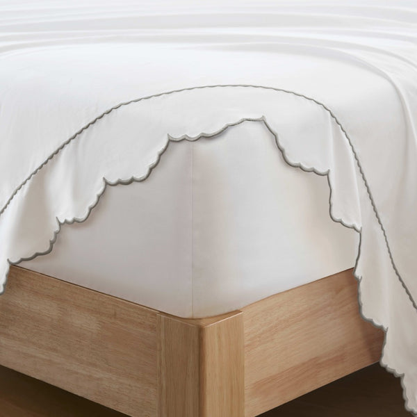 English Elm 4 Piece Queen Cotton Sateen Sheet Set with Scallop Embroidery for Refined Bedrooms Grey+White B035P529081